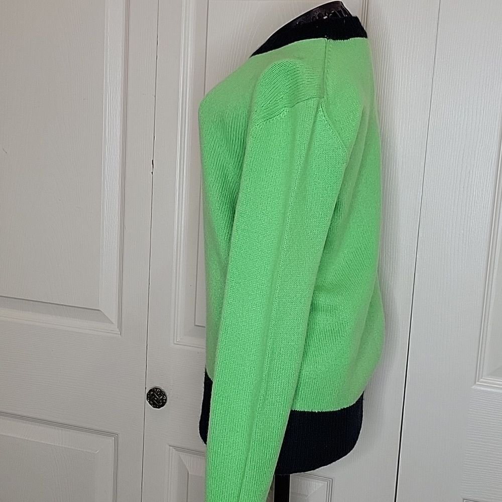 TORY BURCH Cashmere Spring Green and Navy Crewneck Sweater Size XXS NWT - Picture 4 of 11